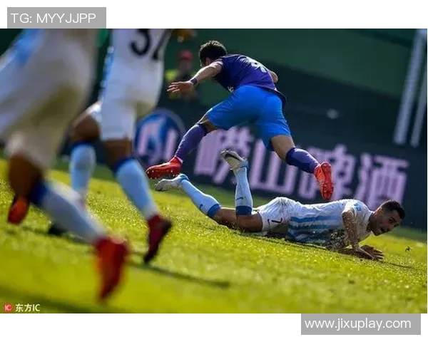 天津泰达与广州富力精彩对决回放第三轮比赛全景分析与精彩瞬间回顾