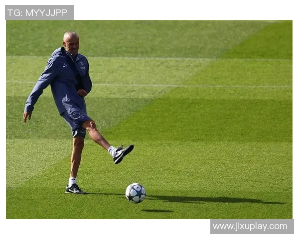 恩里克：舍瓦利耶已归队合练；我信任没人会质疑咱们的竞争力